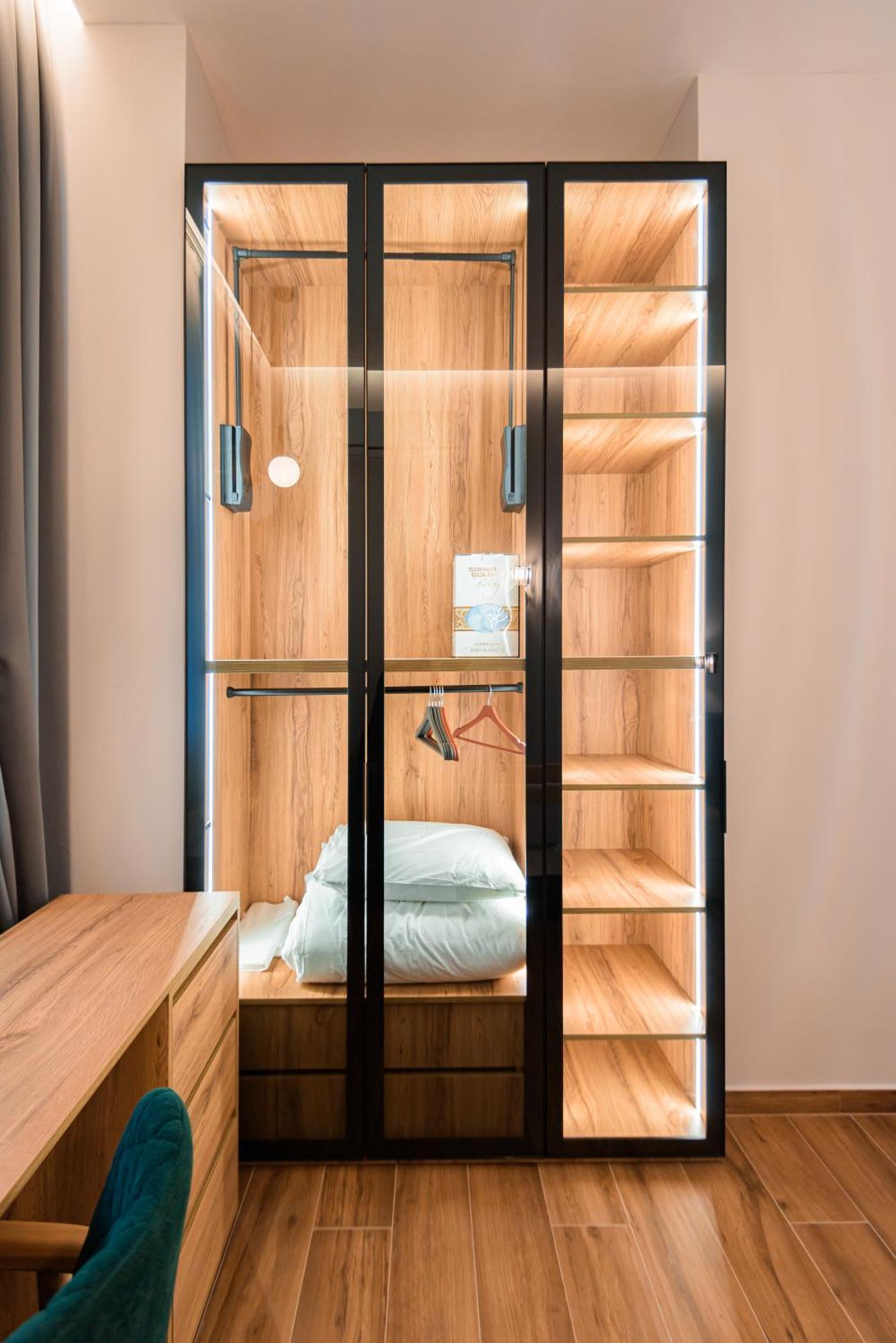Lux Holidays Durrës Esterno foto
