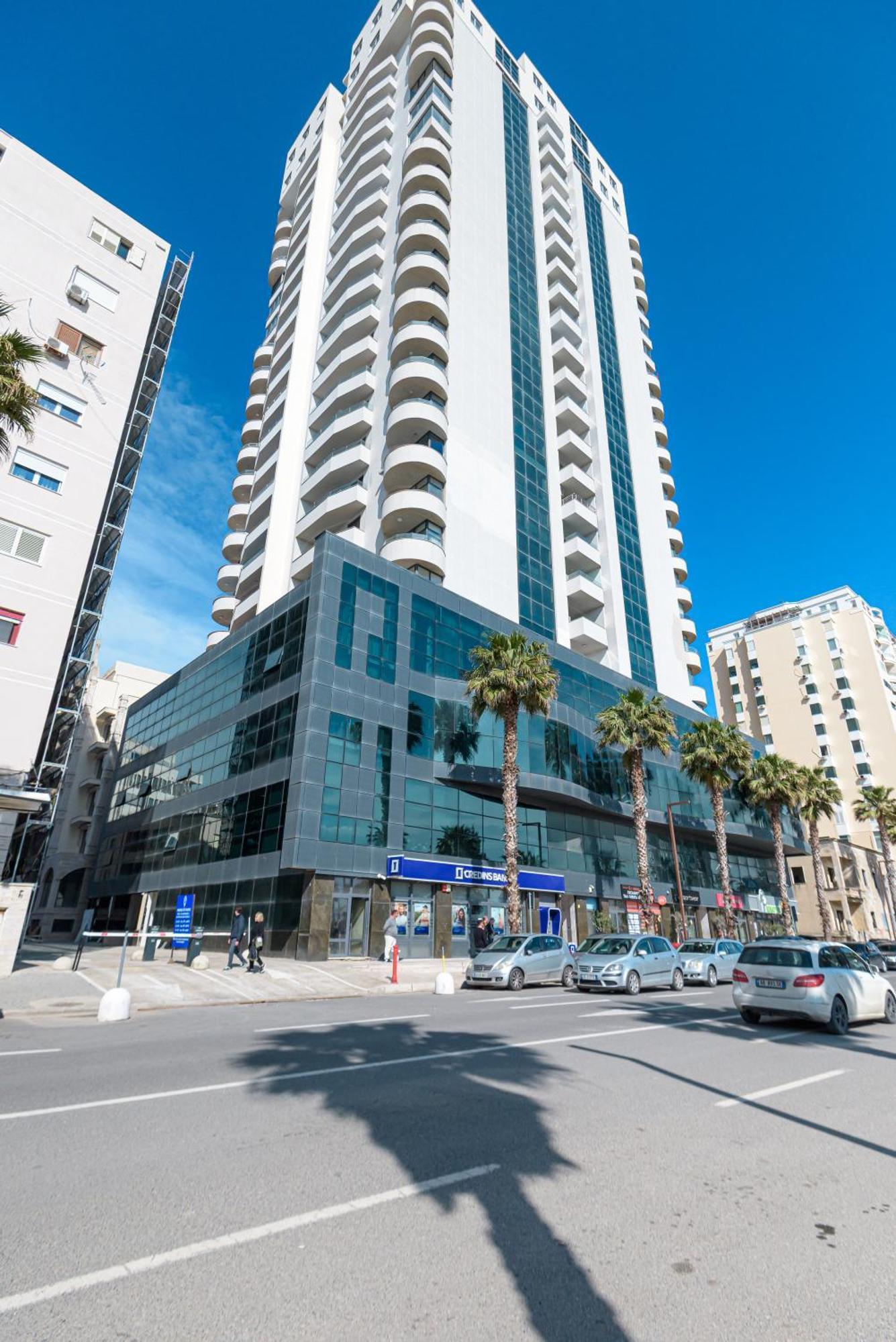 Lux Holidays Durrës Esterno foto