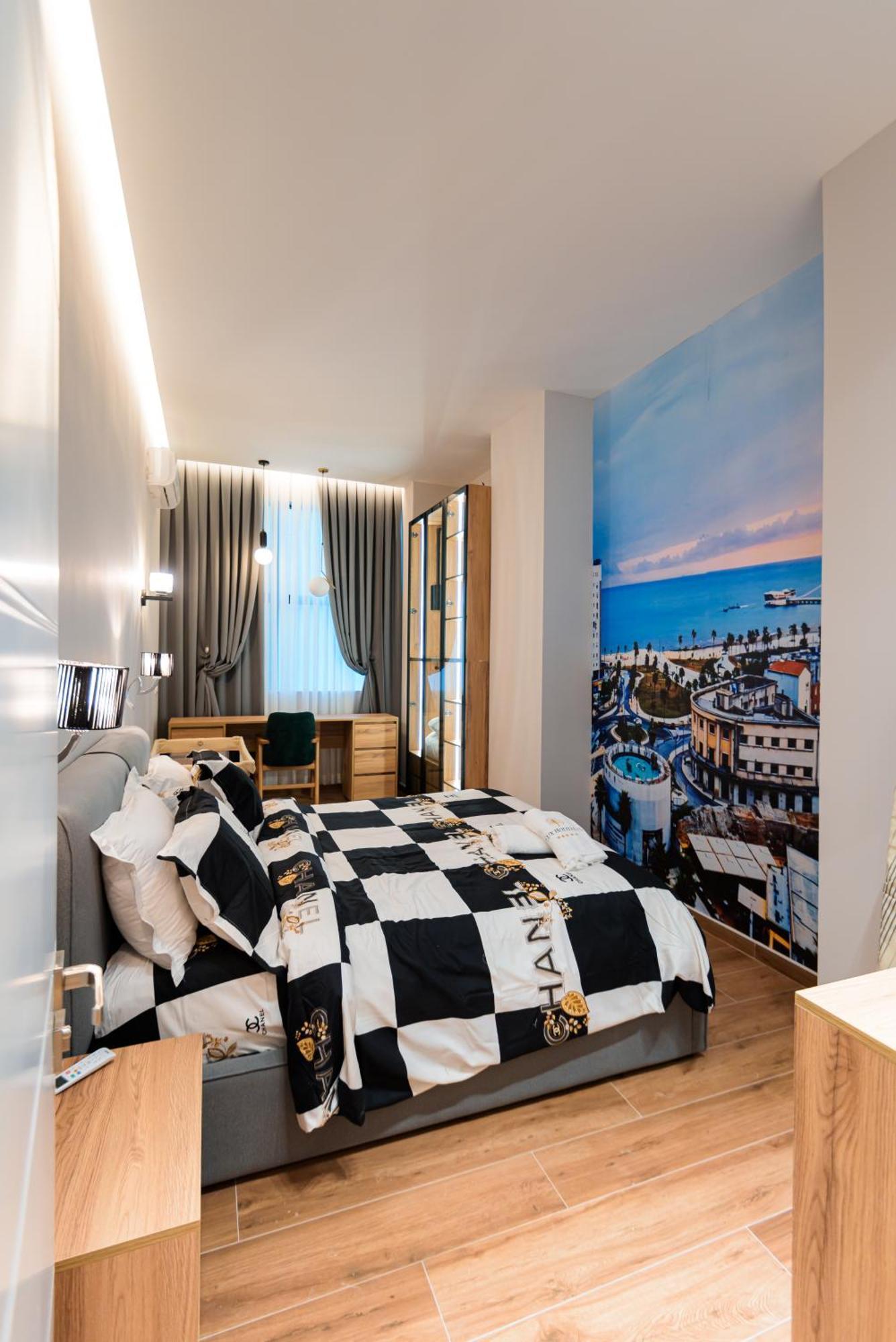 Lux Holidays Durrës Esterno foto